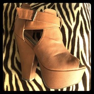 Steve Madden Platform shoes size 7.5